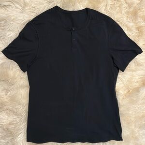 Lululemon t shirt, size S